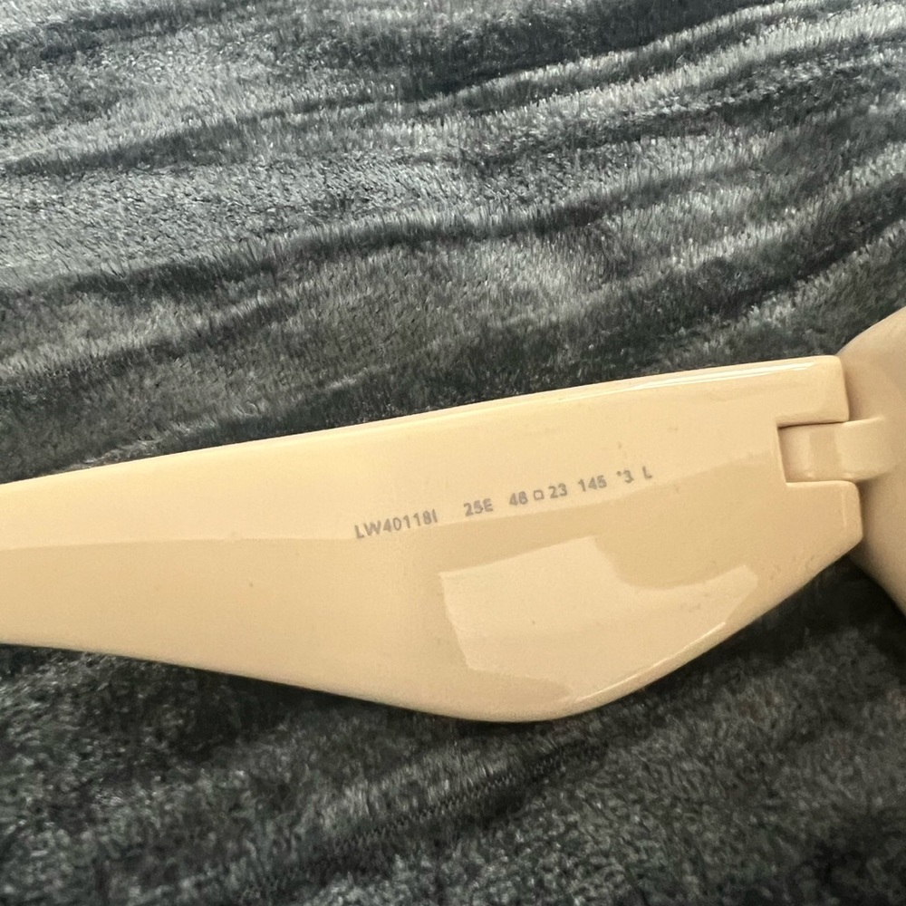 Loewe Inflated Rectangular Sunglasses - image 5